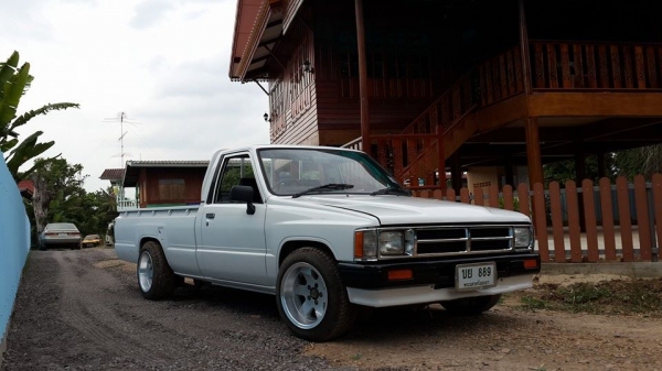 ไฮลักซ์ ฮีโร่ ปี1987 แต่งคลาสิก สีสวยๆลดเหลือ65000