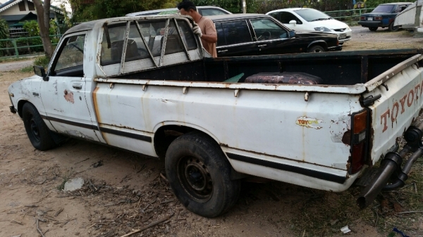 ม้ากระโดด 5 ขอ เครื่องเดิม 1L ดีเซล ทะเบียนขาด พ.ค.57  ขับได้ พร้อมโอน ขาย 29,800 บาท