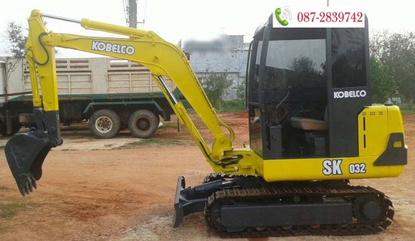ขายรถแบคโฮ KOBELCO SK 032