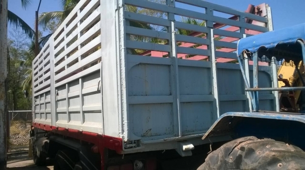 ขายรถสวย FM3M มีระบบลากลูก เครื่องเดิม M10C 240 แรงม้า คัสซีสวยตลอดเส้น เกียร์เดิม สโลว์เดิม ทะเบียนพร้อม จัดแนนซ์ได้ทั้งงวดเดือน-งวดปี