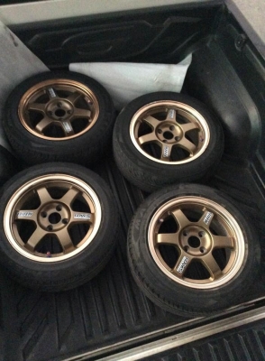 ล้อTE37 ขอบ15 พร้อมยาง ครับ ถูกๆ