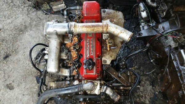 เครื่อง nissun big Bฝาแดง 2500  DI พร้อมเกียร์