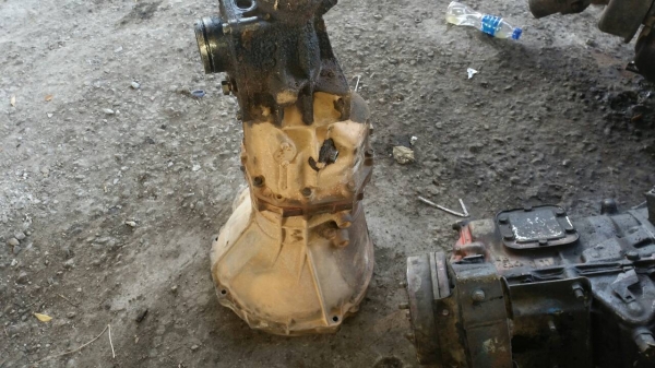 เครื่อง nissun big Bฝาแดง 2500  DI พร้อมเกียร์