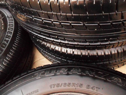 ยางบริดสโตน ขอบ15=2 ชุด Bridgestone Turanza-ER370ดอกหนามาก90\% ยางบริดสโตน ขอบ15=2 ชุด Bridgestone Turanza-ER370ดอกหนามาก90\%