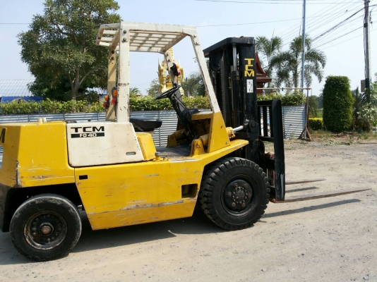 ขายรถโฟคลิฟต์TCMสภาพดี220000บาทครับ