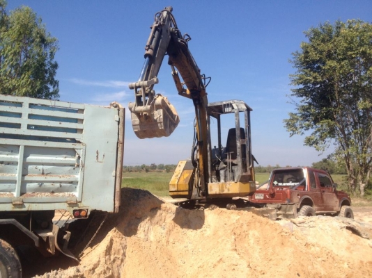 ขายรถแบคโฮ  KOMATSU PC 50  uu