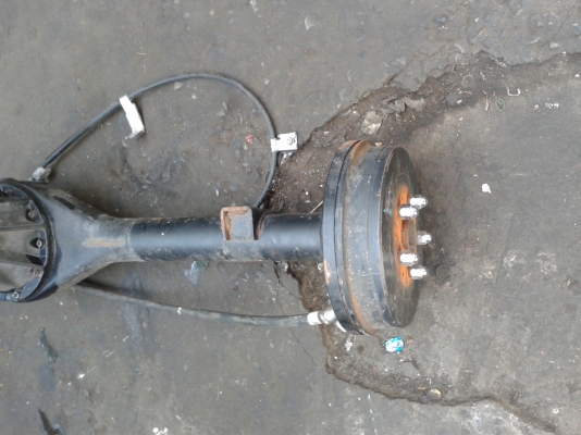 เพลาท้ายวีโก้แชมป์ถอดป้ายแดงครบชุดครับ