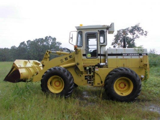 รถตักล้อยาง Komatsu 510 #16685 รถญี่ปุ่น สนใจโทร. 080-6565422 (หนิง)