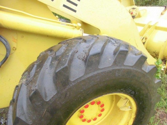 รถตักล้อยาง Komatsu 510 #16685 รถญี่ปุ่น สนใจโทร. 080-6565422 (หนิง)