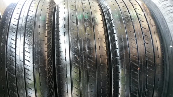 บริดโตน ดูราวิท215/65/16