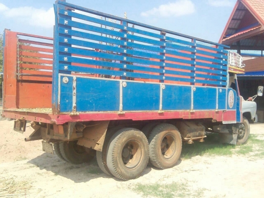 ขาย 10 ล้อหัวยาวดั้ม เพลาเดียว คัสซีดี เครื่อง 6BF1 185 แรงม้า เกียร์ร็อค พวงมาลัยพาวเวอร์ ช่วงล่างเดิม ทะเบียนพร้อมโอนครับ