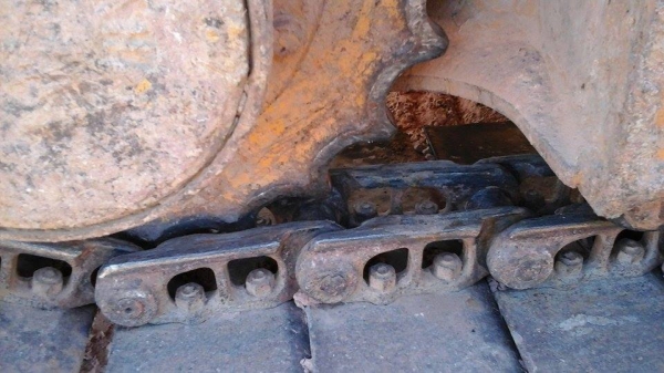 KOMUTSU PC 60 KOMUTSU PC 60