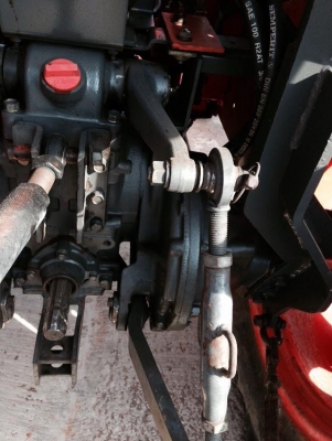 ขอบพระคุณลูกค้า อ.พนทองจังหวัดร้อยเอ็ดนะครับ ที่ได้ให้ความไว้วางใจเราครับรถพร้อมใช้งานครับ ทำงานแค่พันกว่าชั่วโมง ให้อุปกรณ์2ชิ้นครับ. รับประกันรถ3เดือน200ชั่วโมงครับ ขอบพระคุณลูกค้า อ.พนทองจังหวัดร้อยเอ็ดนะครับ ที่ได้ให้ความไว้วางใจเราครับรถพร้อมใช้งานครับ ทำงานแค่พันกว่าชั่วโมง ให้อุปกรณ์2ชิ้นครับ. รับประกันรถ3เดือน200ชั่วโมงครับ