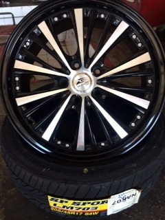 ขายยางใหม่เก่าปีdunlop 205/45 r 17 ปลายปี 12 กะทะแม็กมือสอง 5 รู 17' ชุดละ 16,000 คับ ขายยางใหม่เก่าปีdunlop 205/45 r 17 ปลายปี 12 กะทะแม็กมือสอง 5 รู 17' ชุดละ 16,000 คับ