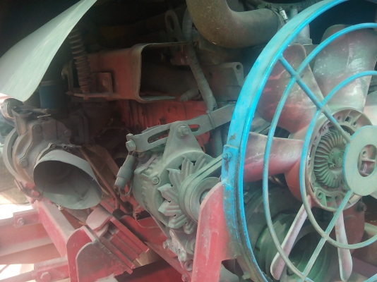 ขายรถเกี่ยวข้าว เกษตรพัฒนา อุ้ม 2.5 ตันรุ่นปลดหนี้ตัวใหญ่  ปี 53  หน้าเกียว 3.3 เมตรตัวเดิน 10