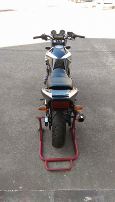 ขายคับ HONDA CB400 ปี95 เวอร์ชั่นR ของแต่งล้น ท่อแต่ง ไทเทเนียมทั้งเส้น ท้ายแต่ง โซ่สเตอร์เต็ม แฮนด์บาร์ บังโคลนหน้าแต่ง อินวอยส์ สรรพสามิตร สวยๆ คับ ราคา 63500 บาท ส่งได้ทั่วไทยคับ สนใจติดต่อ 081-0578282 ไอดีไลน์ POPBIGBIKESAKON คับ สนใจรถสวย ถูก ดี ต้อง