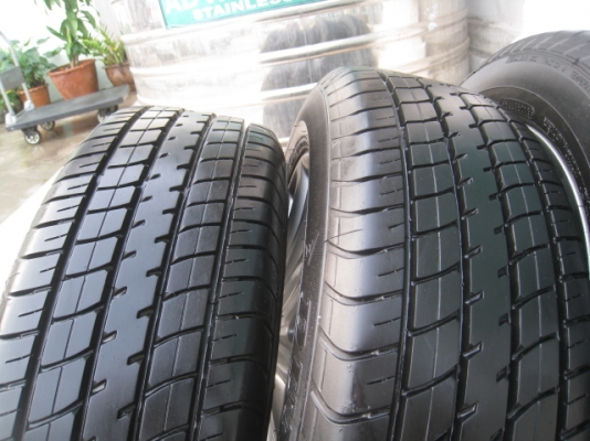 ขายล้อแม็ก Toyota vios 12ก้าน 15"ยางผลิตสัปดาห์ที่52 ปี2013  สนใจติดต่อเล็กคลองสามครับ 081-3747940