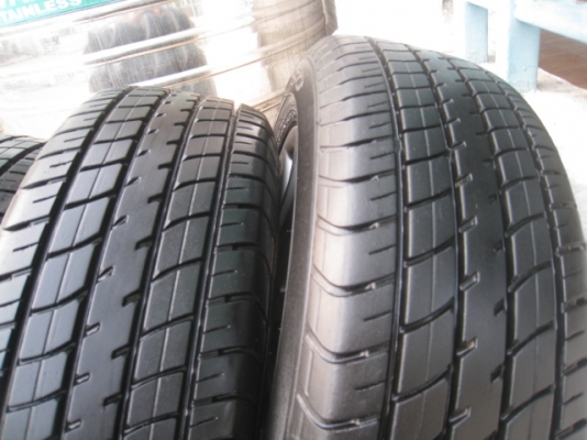 ขายล้อแม็ก Toyota vios 12ก้าน 15"ยางผลิตสัปดาห์ที่52 ปี2013  สนใจติดต่อเล็กคลองสามครับ 081-3747940