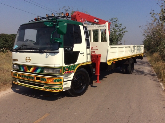 HINO 6 ล้อFF ติดเครน 4.5ตัน 3ปอก เครื่องดี ยางดี ครัทซีสวย ใหญ่ยาวตลอด กระบะยาว 6.2ม. รถพร้อมใช้งาน ขาย 830,000 บาท