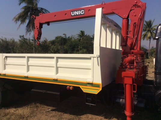 HINO 6 ล้อFF ติดเครน 4.5ตัน 3ปอก เครื่องดี ยางดี ครัทซีสวย ใหญ่ยาวตลอด กระบะยาว 6.2ม. รถพร้อมใช้งาน ขาย 830,000 บาท