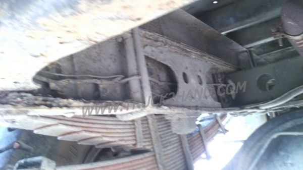 รถบรรทุก 6 ล้อ HINO  KR   150  แรงม้า  ปีจดทะเบียน  2527