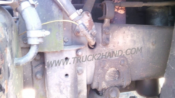 รถบรรทุก 6 ล้อ HINO  KR   150  แรงม้า  ปีจดทะเบียน  2527