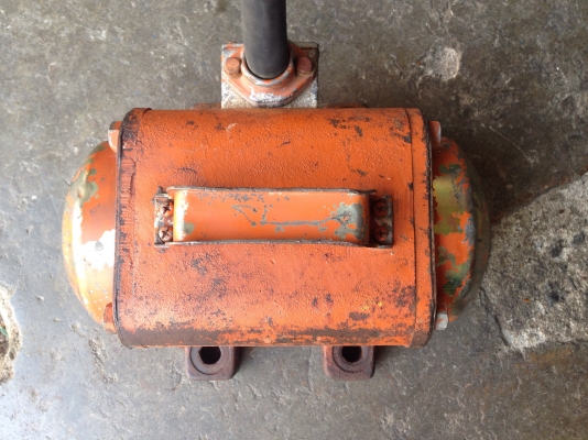 ขายมอเตอร์สั่น-เขย่า Mikasa 1/3HP. 380V made in Japan สภาพสวย สั่นแรง วิ่งนิ่ม พร้อมใช้งาน