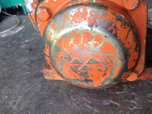 ขายมอเตอร์สั่น-เขย่า Mikasa 1/3HP. 380V made in Japan สภาพสวย สั่นแรง วิ่งนิ่ม พร้อมใช้งาน