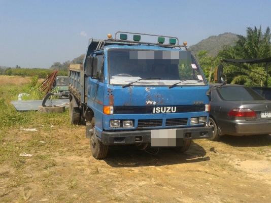 ISUZU  NPR