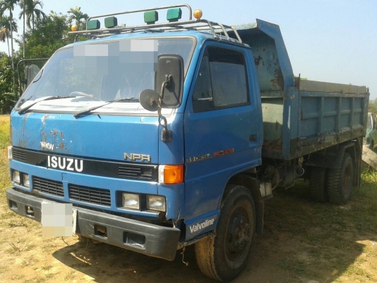 ISUZU  NPR