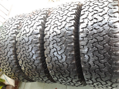 BF All 265/75/16 ต้นปี13 ลงพื้นปี14 สภาพดีมาก 1ชุด BF All 265/75/16 ต้นปี13 ลงพื้นปี14 สภาพดีมาก 1ชุด