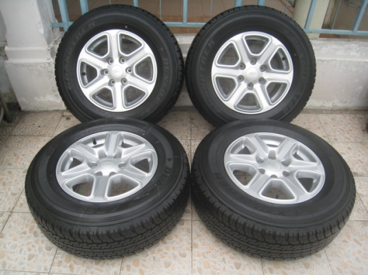 ขายล้อแม็กป้ายแดง Ford ranger 17" พร้อมยางปี14 สนใจติดต่อเล็กคลองสามครับ 081-3747940