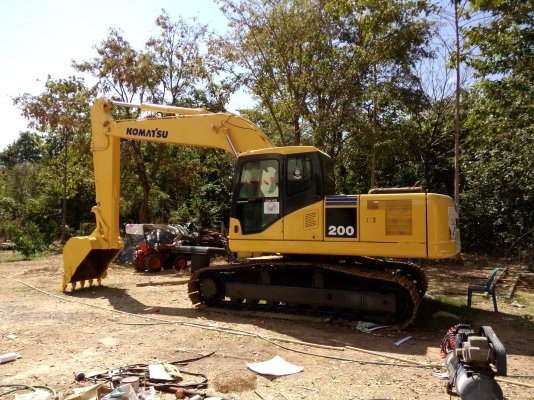 ขาย komatsu pc200-7 สภาพพร้อมใช้เจ้าของขายเอง