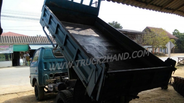 รถบรรทุก 6 ล้อดัมพ์ ISUZU   รุ่นTLD44  100 แรงม้า ปีจดทะเบียน 2527