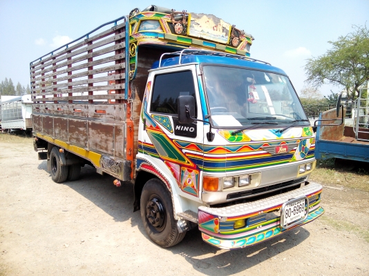 6 ล้อกลาง  HINO  *ซุปเปอร์เสี่ย*  FC2W 120 แรงม้า  *ยาว 5.50 ม.*  รถสวยเดิม+สวยจริง+พร้อมใช้งาน * รถห้างแท้ * มีเล่มพร้อม *