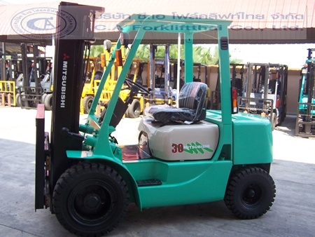 ขาย รถโฟล์คลิฟท์ MITSUBISHI รุ่น FD30