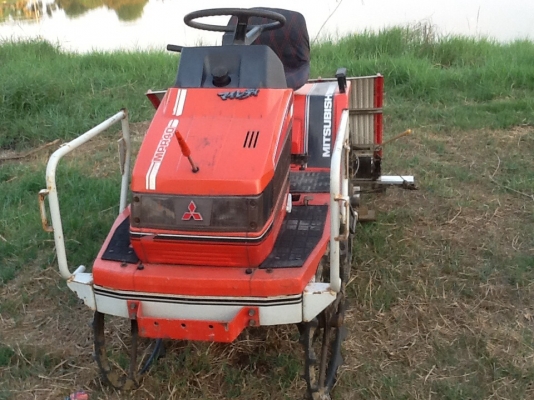 รถดำนา เก่าญี่ปุ่น สภาพดีพร้อมใช้ราคาถูก รถดำนา เก่าญี่ปุ่น สภาพดีพร้อมใช้ราคาถูก