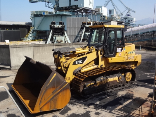 รถตัก Caterpillar 973C รอนำเข้าจากญี่ปุ่น สนใจโทร.080-6565422 (หนิง)