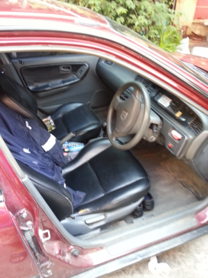 รถเก๋ง รถเก๋ง