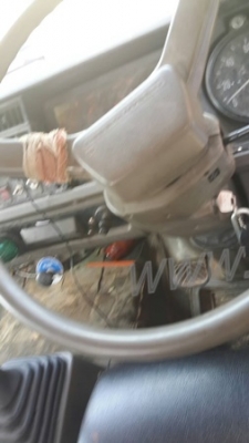 รถบรรทุก 6 ล้อ ติดเครน ยี่ห้อ NISSAN  180  แรงม้า  เครนขนาด 5 ตัน