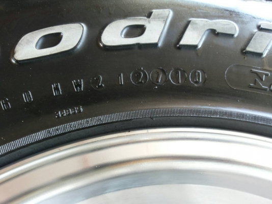 ล้อหยดน้ำขอบ 15 x8.5 ออฟ-27 พร้อมยาง BF 31X10.5R15 ล้อหยดน้ำขอบ 15 x8.5 ออฟ-27 พร้อมยาง BF 31X10.5R15