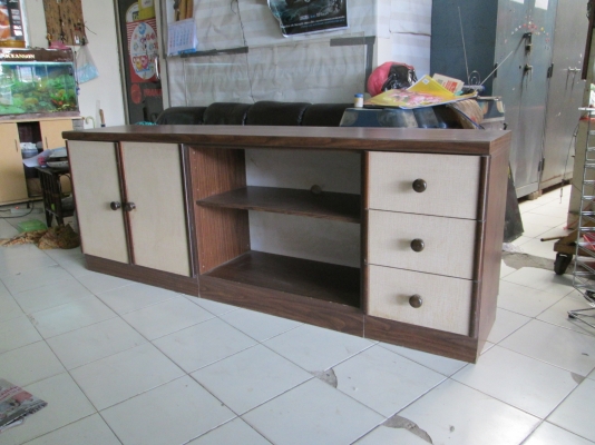 ขอบคุณครับเฮียวิเชียร  โทรฯเลย ตู้โชว์ โต๊ะโชว์  สวยมาก  สภาพสวยจริง   ขายครับ   พร้อมส่ง