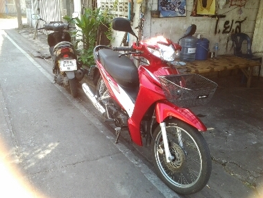 เวฟ110iปี55ตาท มือ