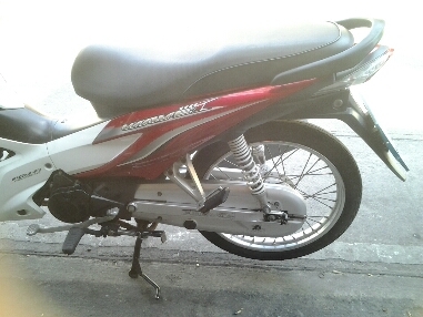 เวฟ110iปี55ตาท มือ