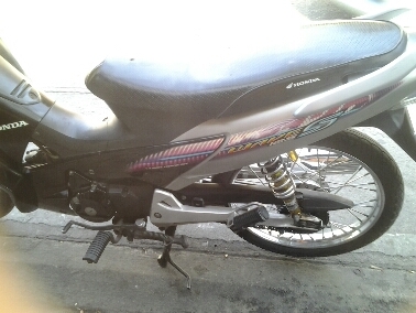 เวฟ125sปี48 ตาทเท้า