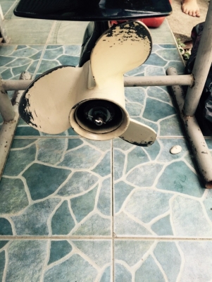 ขายเครื่องเรือ hondex 15 แรง พร้อมถังน้ำมัน ขายเครื่องเรือ hondex 15 แรง พร้อมถังน้ำมัน