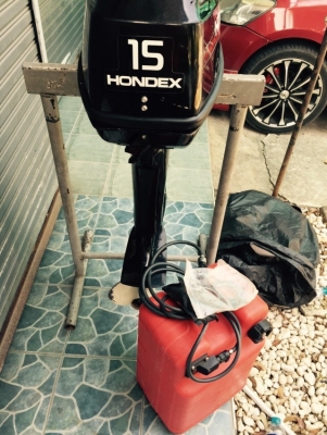 ขายเครื่องเรือ hondex 15 แรง พร้อมถังน้ำมัน ขายเครื่องเรือ hondex 15 แรง พร้อมถังน้ำมัน