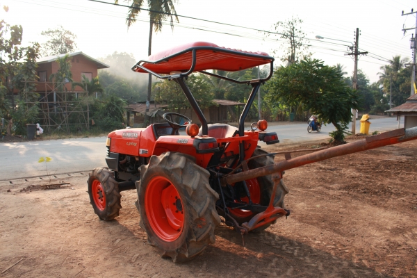 รถไถ KUBOTA L3408 พร้อมผานหกตราช้าง