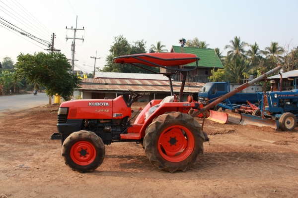 รถไถ KUBOTA L3408 พร้อมผานหกตราช้าง