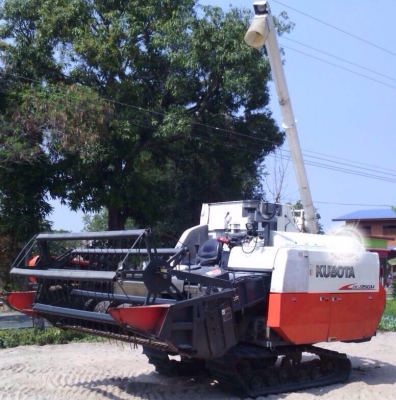 KUBOTA DC-95GM ปี 53 รถเกี่ยวข้าวขนาดใหญ่แบบอุ้ม 1.4 ตัน เครื่องยนต์ Di ทำงาน 3,000 ชม. รถสวยสภาพดีพร้อมใช้งานได้เลย ช่วงล่างแน่นดีพร้อมใช้งาน เอกสารครบพร้อม ราคาต่อรองได้ครับ
